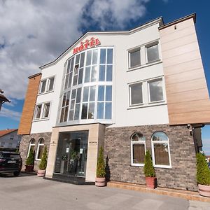 Hotel Stari Krovovi